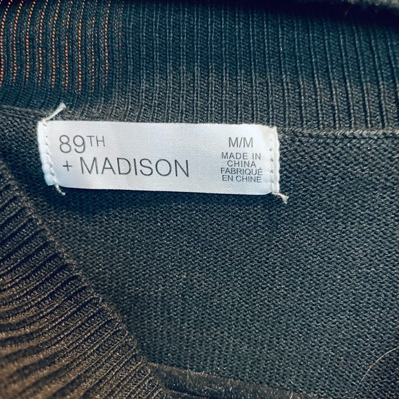 NWT 89th + Madison light sweater with sheer floral sleeves - Picture 2 of 4